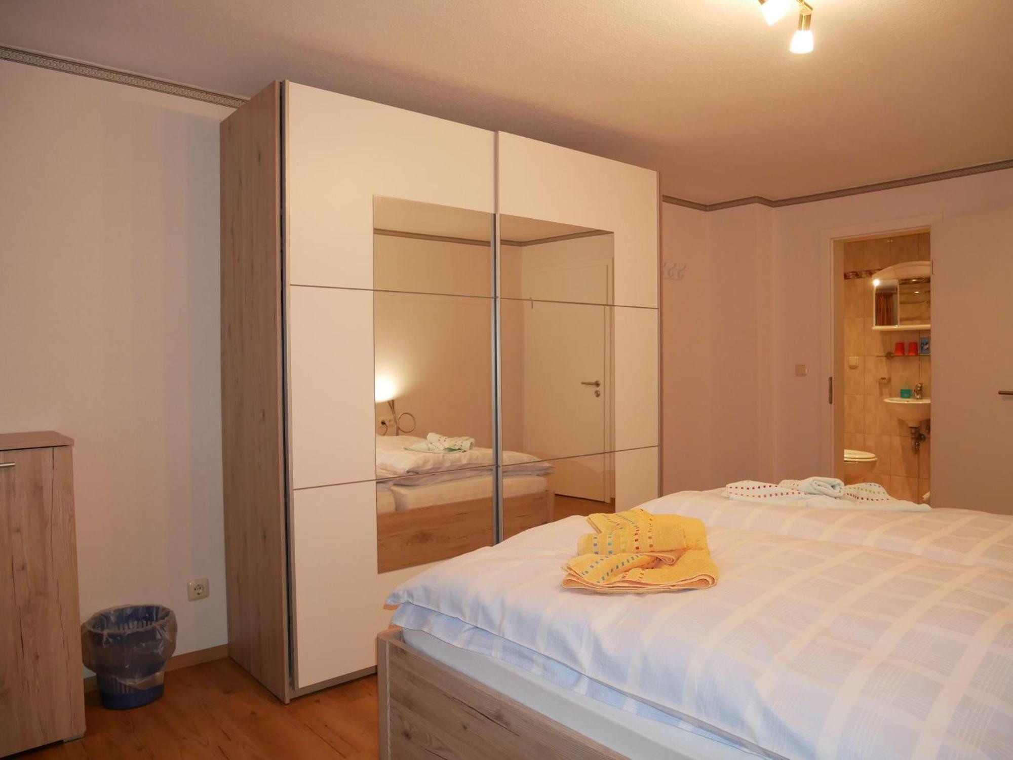 2 Ferienzimmer Inkl Fr & 1 Bungalow, Wlan, Garten, Grill Zinnowitz Bagian luar foto